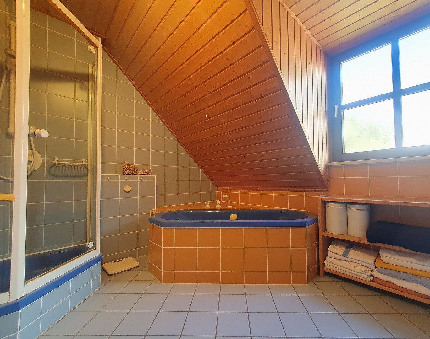 Prodej domu 150 m², pozemek 897 m², Dresden-Schönfeld, Sasko Prodej domu 150 m², pozemek 897 m², Dresden-Schönfeld, Sasko