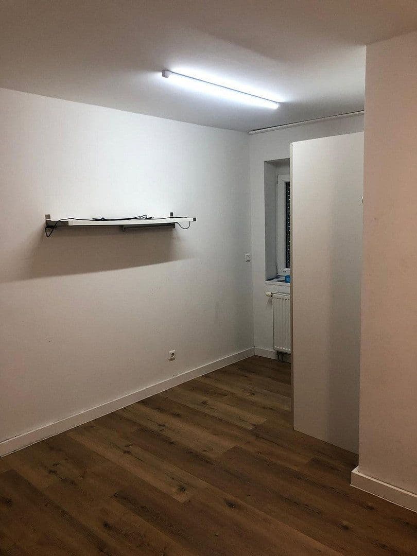 Pronájem bytu 1+1 30 m², Wilhelmstraße 2, Pohlheim, Hessen Pronájem bytu 1+1 30 m², Wilhelmstraße 2, Pohlheim, Hessen