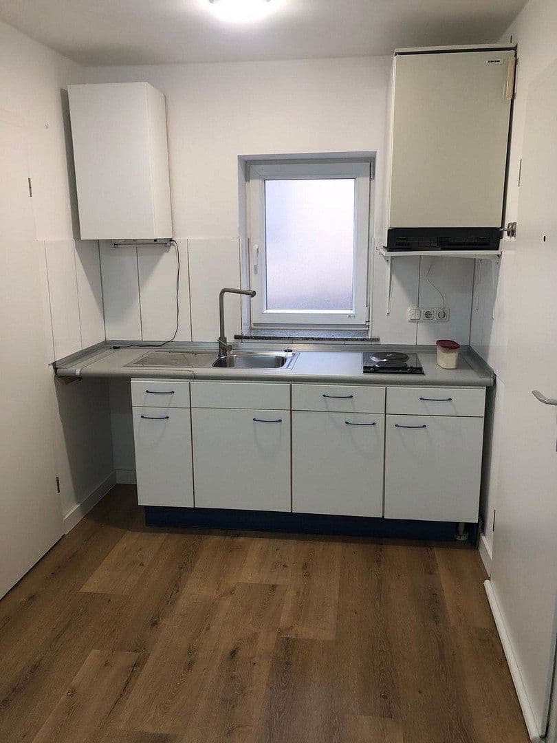 Pronájem bytu 1+1 30 m², Wilhelmstraße 2, Pohlheim, Hessen Pronájem bytu 1+1 30 m², Wilhelmstraße 2, Pohlheim, Hessen