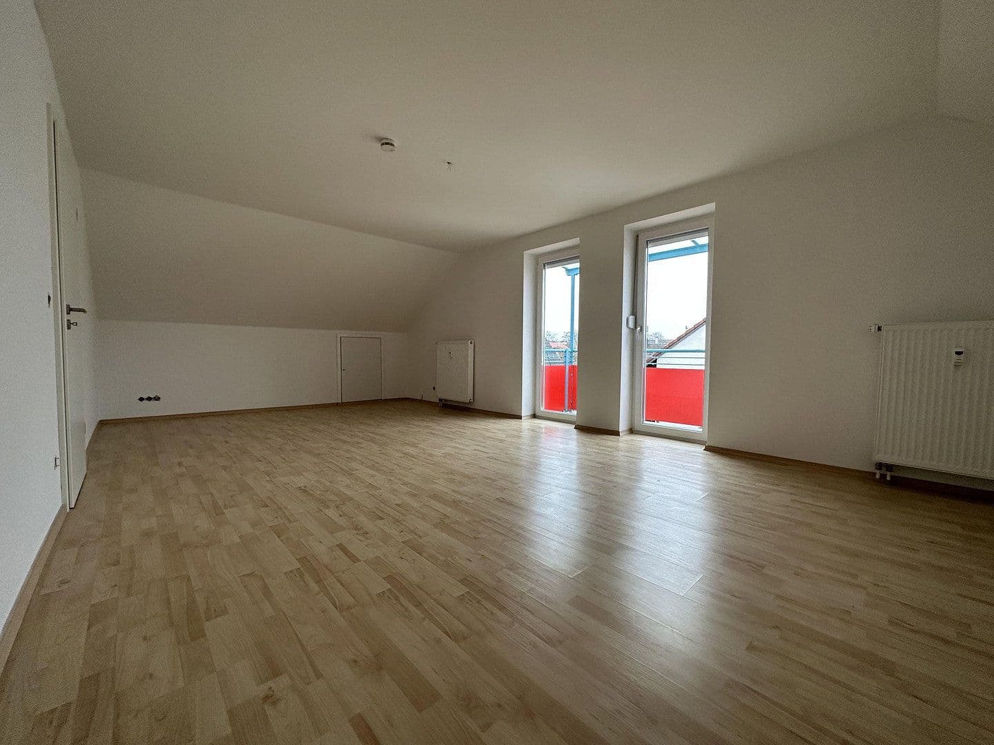 Pronájem bytu 3+1 74 m², Liebigstraße 16a, Waldkraiburg, Bavorsko Pronájem bytu 3+1 74 m², Liebigstraße 16a, Waldkraiburg, Bavorsko