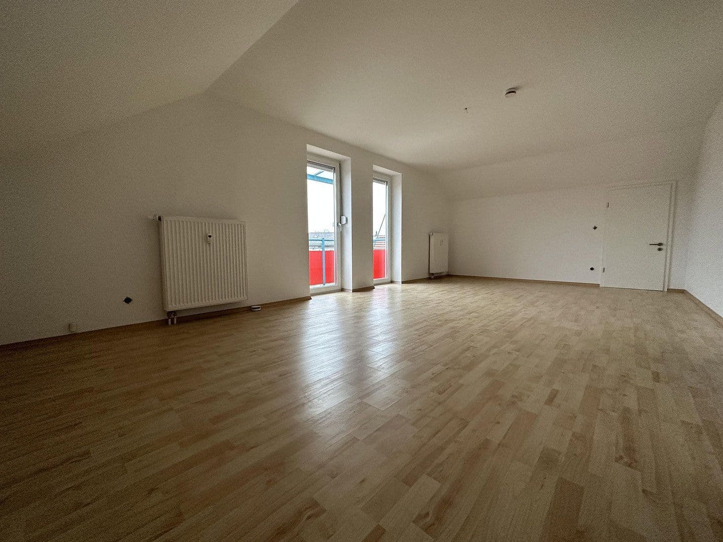 Pronájem bytu 3+1 74 m², Liebigstraße 16a, Waldkraiburg, Bavorsko Pronájem bytu 3+1 74 m², Liebigstraße 16a, Waldkraiburg, Bavorsko