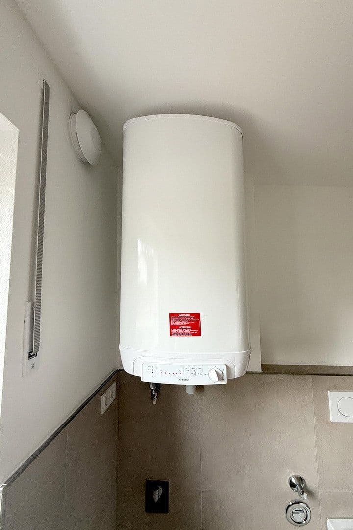 Pronájem bytu 4+1 95 m², An der Schwefelquelle 2, Schwandorf, Bavorsko Pronájem bytu 4+1 95 m², An der Schwefelquelle 2, Schwandorf, Bavorsko