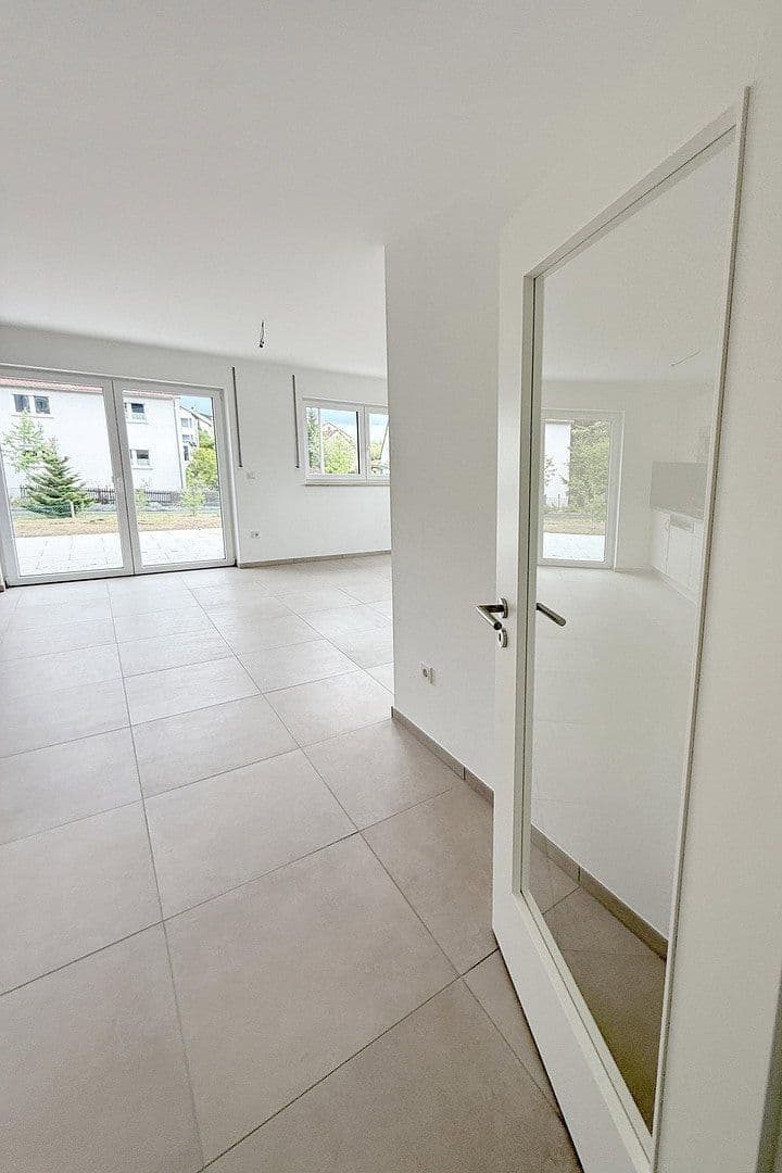 Pronájem bytu 4+1 95 m², An der Schwefelquelle 2, Schwandorf, Bavorsko Pronájem bytu 4+1 95 m², An der Schwefelquelle 2, Schwandorf, Bavorsko