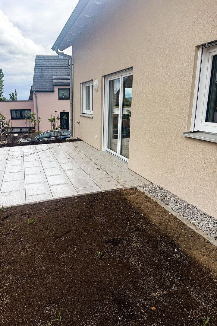 Pronájem bytu 4+1 95 m², An der Schwefelquelle 2, Schwandorf, Bavorsko Pronájem bytu 4+1 95 m², An der Schwefelquelle 2, Schwandorf, Bavorsko
