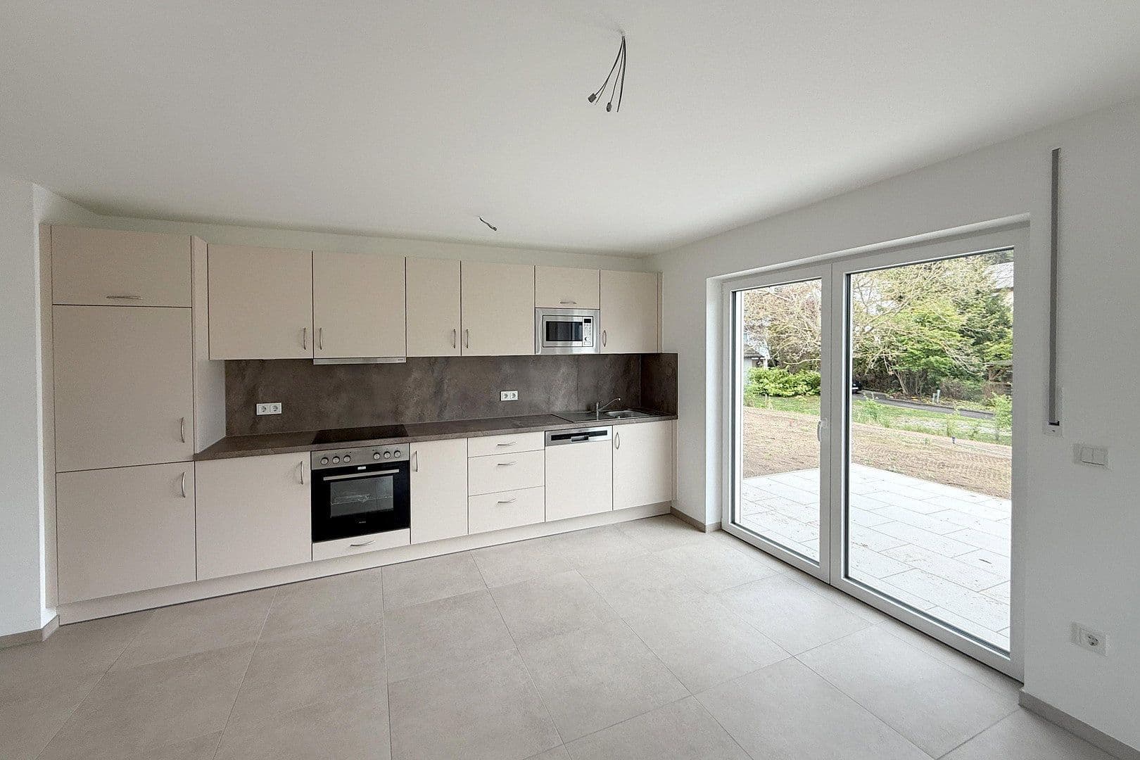 Pronájem bytu 4+1 95 m², An der Schwefelquelle 2, Schwandorf, Bavorsko Pronájem bytu 4+1 95 m², An der Schwefelquelle 2, Schwandorf, Bavorsko