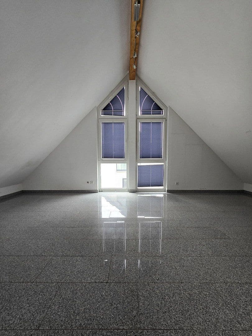 Prodej domu 191 m², pozemek 350 m², Heinrich-Cleas-Str.40B, Leverkusen, Severní Porýní-Vestfálsko Prodej domu 191 m², pozemek 350 m², Heinrich-Cleas-Str.40B, Leverkusen, Severní Porýní-Vestfálsko