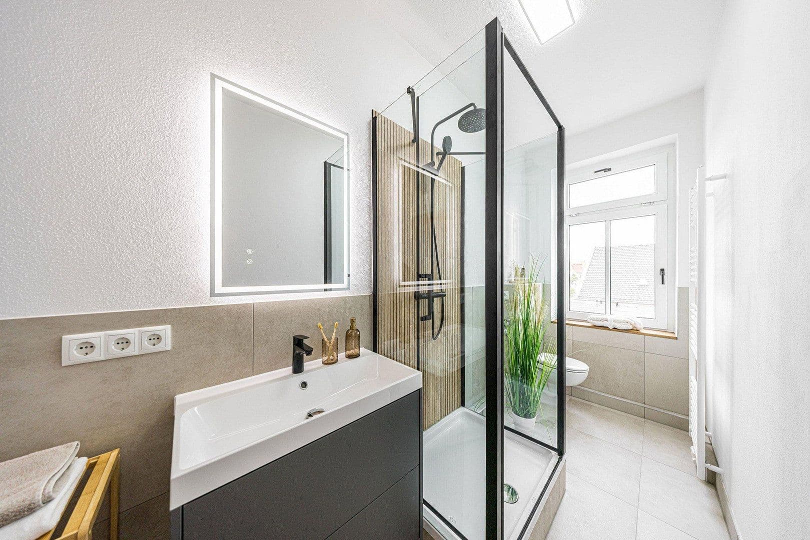 Pronájem bytu 2+1 52 m², Leipzig, Sasko Pronájem bytu 2+1 52 m², Leipzig, Sasko