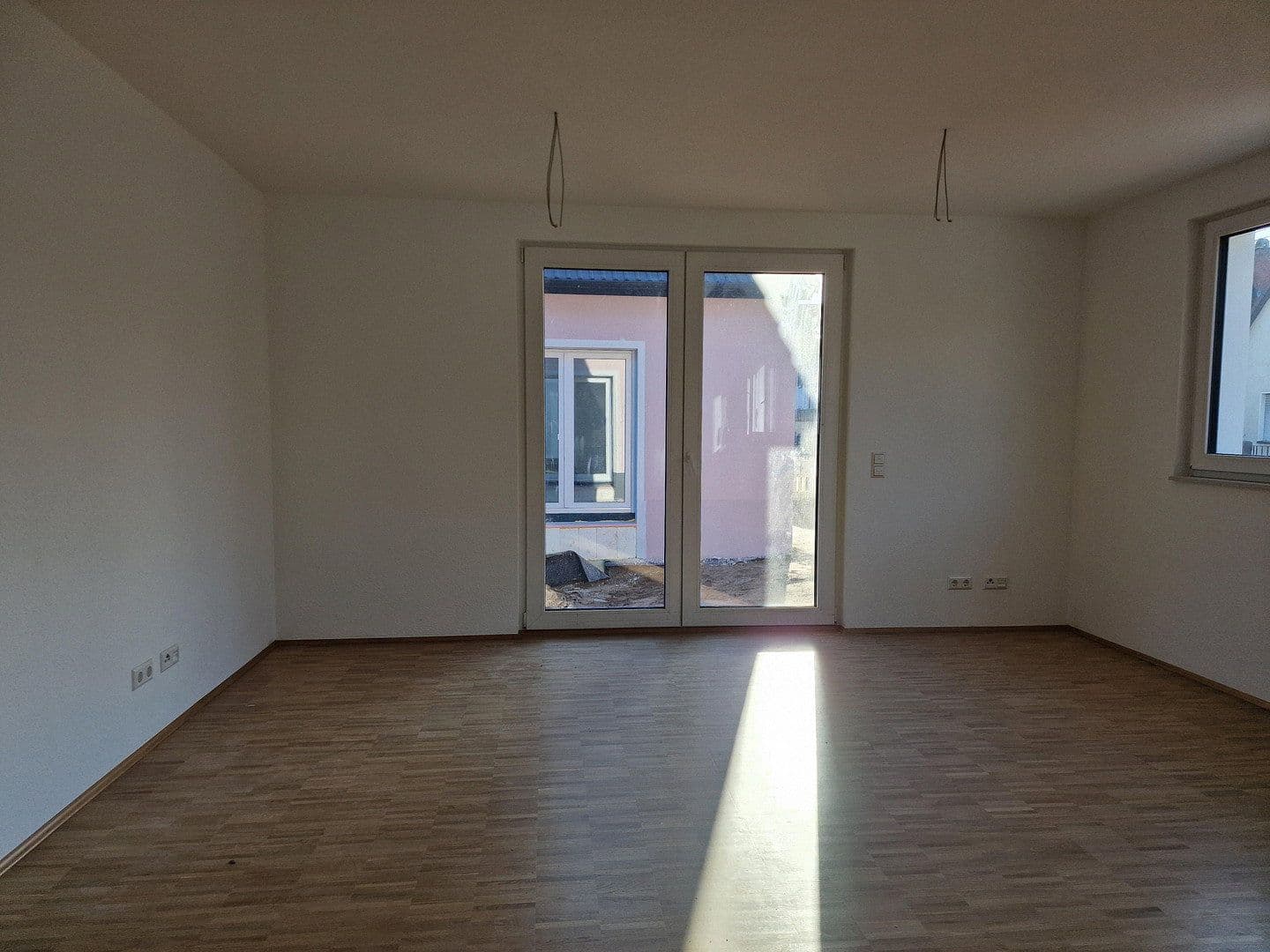 Pronájem domu 155 m², pozemek 8 m², Neureuter Hauptstraße 314, Karlsruhe, Bádensko-Württembersko Pronájem domu 155 m², pozemek 8 m², Neureuter Hauptstraße 314, Karlsruhe, Bádensko-Württembersko