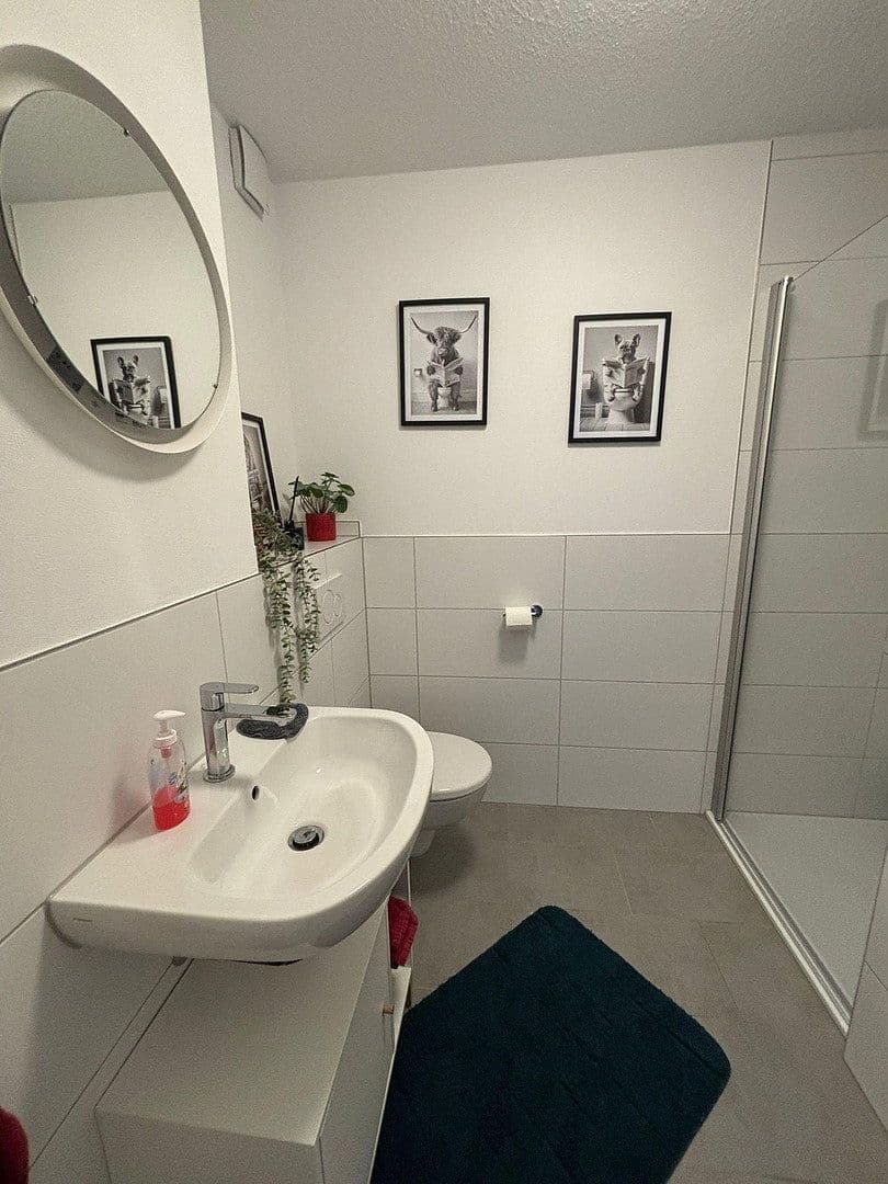 Pronájem domu 155 m², pozemek 8 m², Neureuter Hauptstraße 314, Karlsruhe, Bádensko-Württembersko Pronájem domu 155 m², pozemek 8 m², Neureuter Hauptstraße 314, Karlsruhe, Bádensko-Württembersko