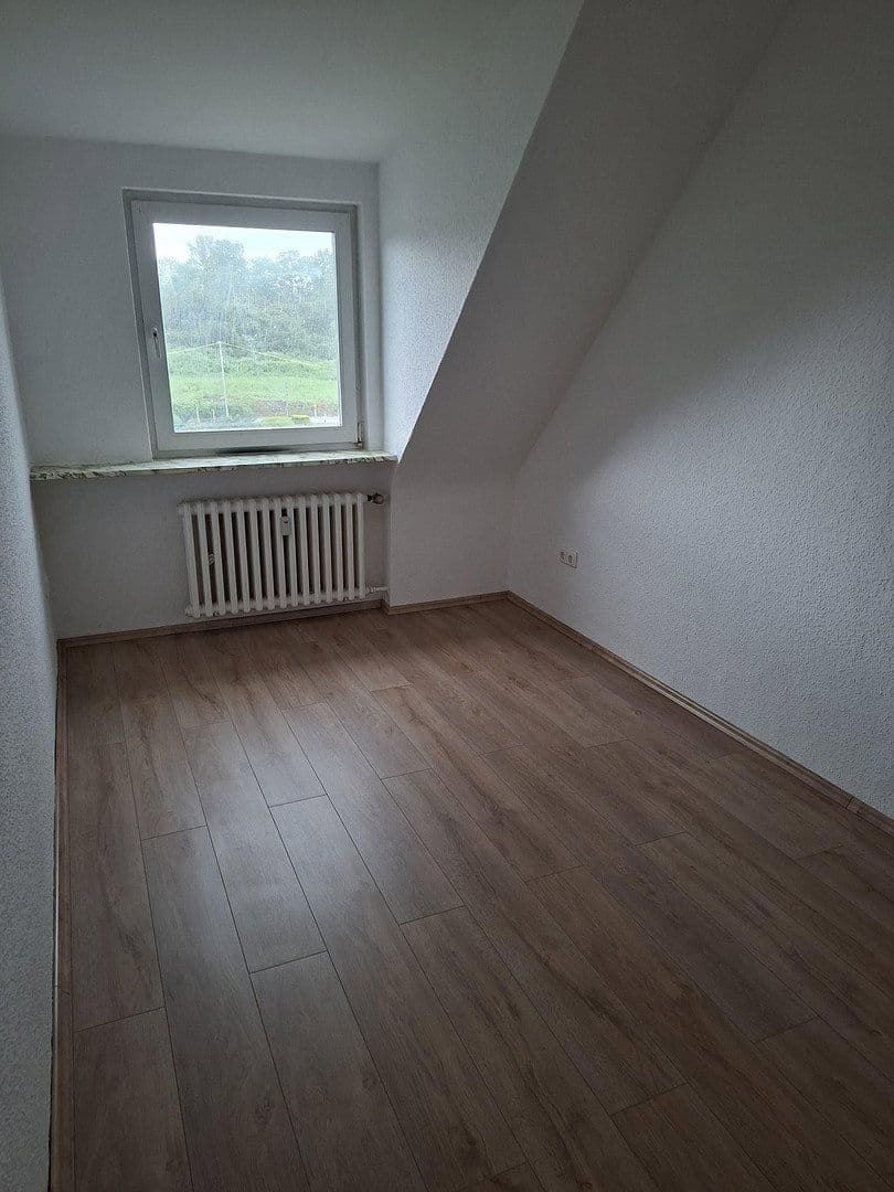 Pronájem bytu 3+1 76 m², Scheppmannskamp 9, Essen, Severní Porýní-Vestfálsko Pronájem bytu 3+1 76 m², Scheppmannskamp 9, Essen, Severní Porýní-Vestfálsko