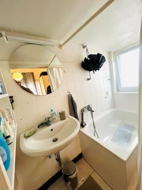 Pronájem bytu 2+1 50 m², Hartmann-Ibach-Straße 67, Frankfurt am Main, Hessen Pronájem bytu 2+1 50 m², Hartmann-Ibach-Straße 67, Frankfurt am Main, Hessen
