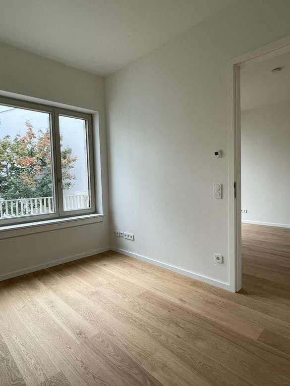 Pronájem bytu 2+1 34 m², Urbanstraße 52, Berlin, Berlín Pronájem bytu 2+1 34 m², Urbanstraße 52, Berlin, Berlín