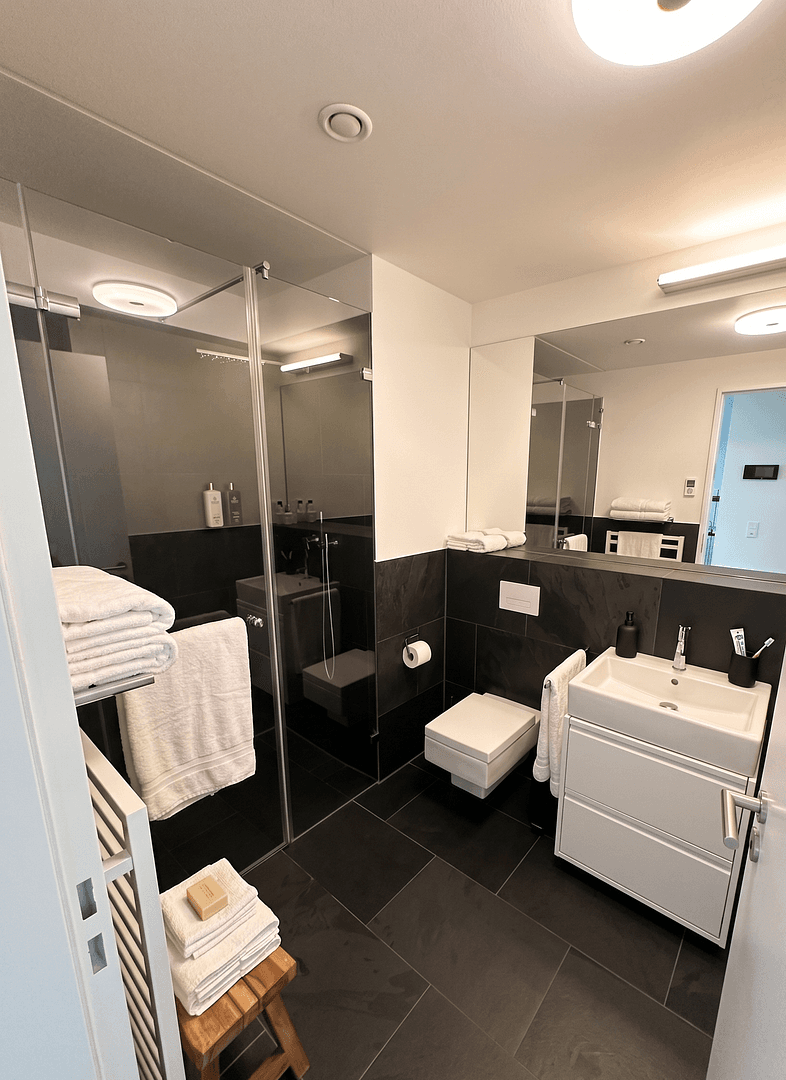 Pronájem bytu 2+1 70 m², Hainer Weg 80, Frankfurt, Hessen Pronájem bytu 2+1 70 m², Hainer Weg 80, Frankfurt, Hessen