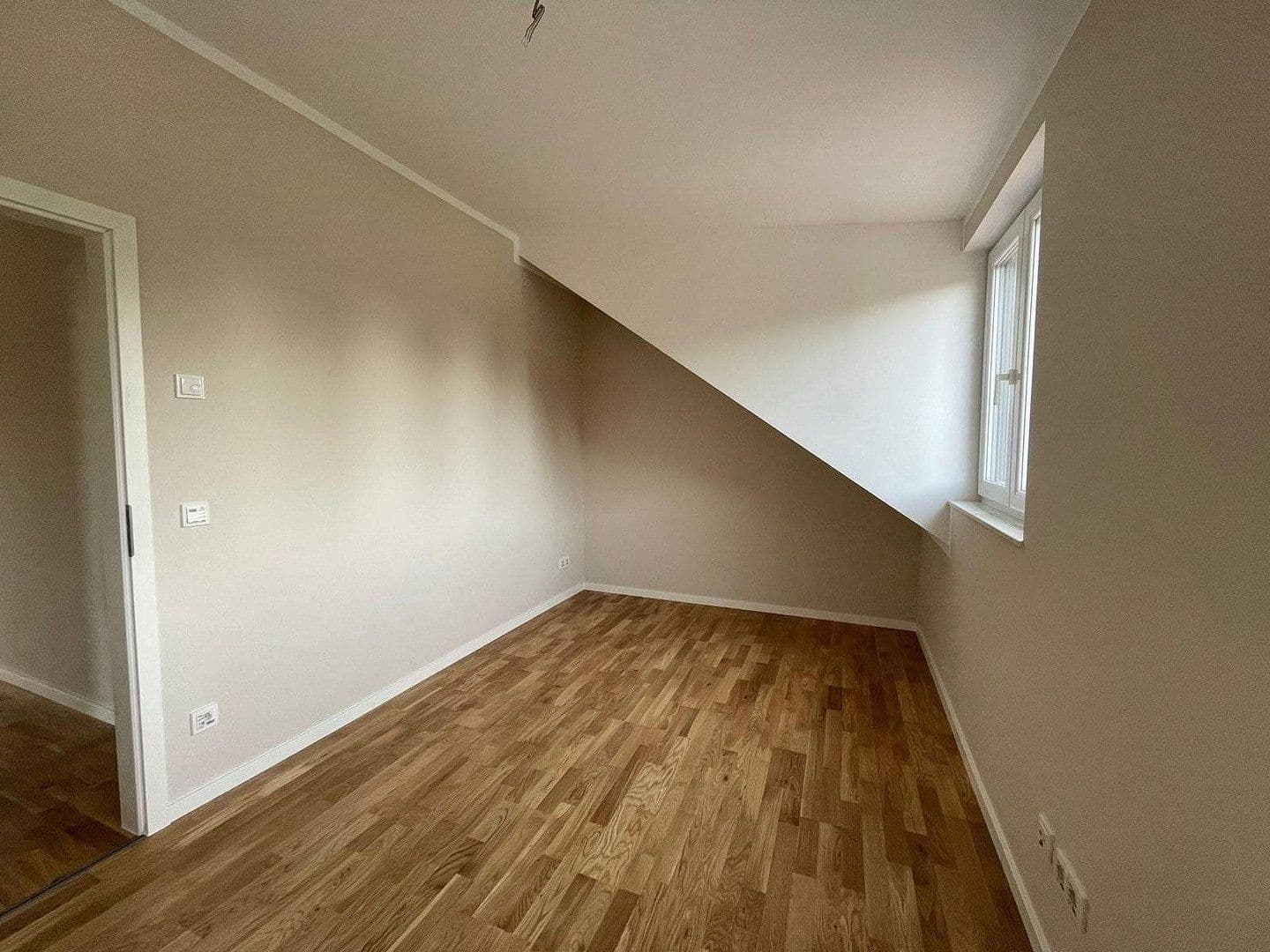 Pronájem bytu 2+1 57 m², Falkenhagener Str., Falkensee, Braniborsko Pronájem bytu 2+1 57 m², Falkenhagener Str., Falkensee, Braniborsko