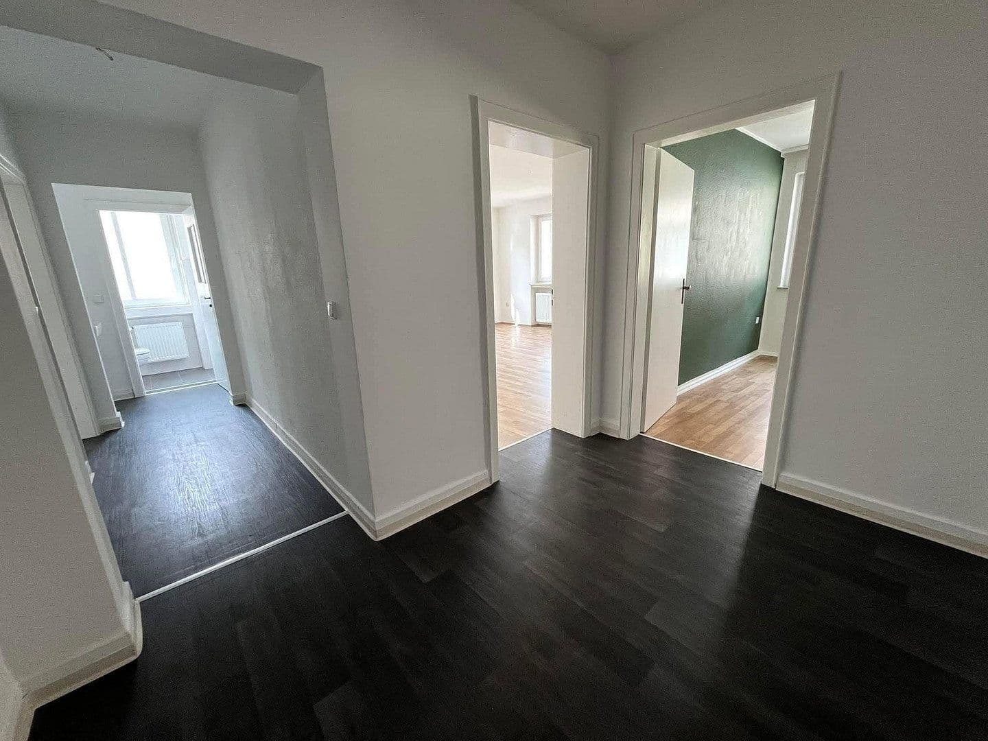 Pronájem bytu 4+1 125 m², tiedgestraße 4a, Hannover, Dolní Sasko Pronájem bytu 4+1 125 m², tiedgestraße 4a, Hannover, Dolní Sasko