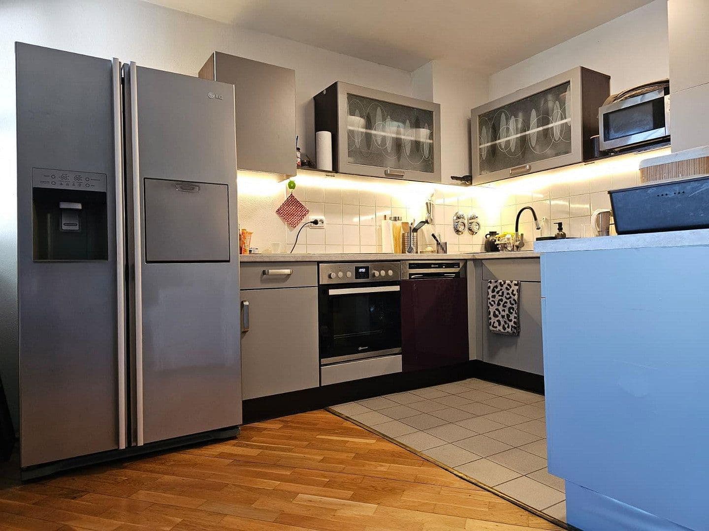 Pronájem bytu 3+1 72 m², Feldmochingerstraße 210-212, München, Bavorsko Pronájem bytu 3+1 72 m², Feldmochingerstraße 210-212, München, Bavorsko