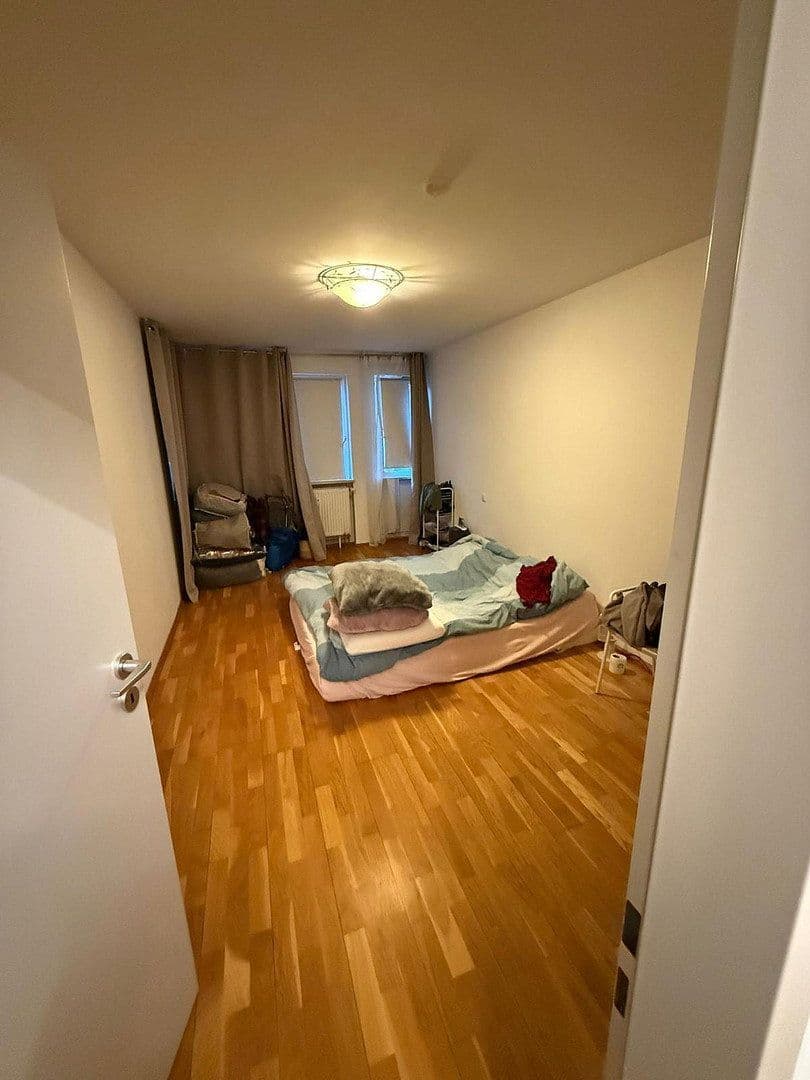 Pronájem bytu 3+1 72 m², Feldmochingerstraße 210-212, München, Bavorsko Pronájem bytu 3+1 72 m², Feldmochingerstraße 210-212, München, Bavorsko