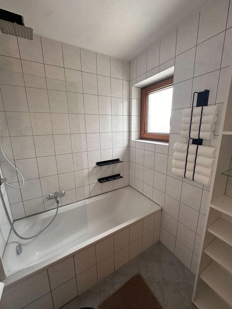 Pronájem bytu 3+1 99 m², Ludwig Richter Straße 66, Heidenheim an der Brenz, Bádensko-Württembersko Pronájem bytu 3+1 99 m², Ludwig Richter Straße 66, Heidenheim an der Brenz, Bádensko-Württembersko