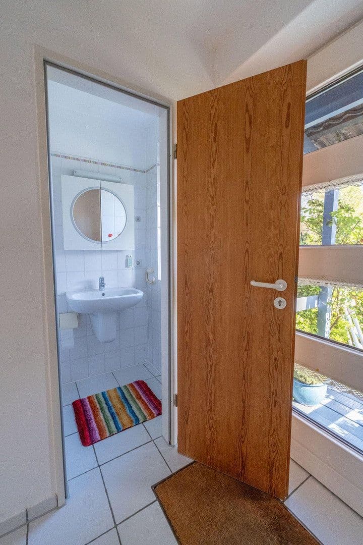 Prodej domu 98 m², pozemek 210 m², Nienbrügger Weg 18, Kiel, Šlesvicko-Holštýnsko Prodej domu 98 m², pozemek 210 m², Nienbrügger Weg 18, Kiel, Šlesvicko-Holštýnsko