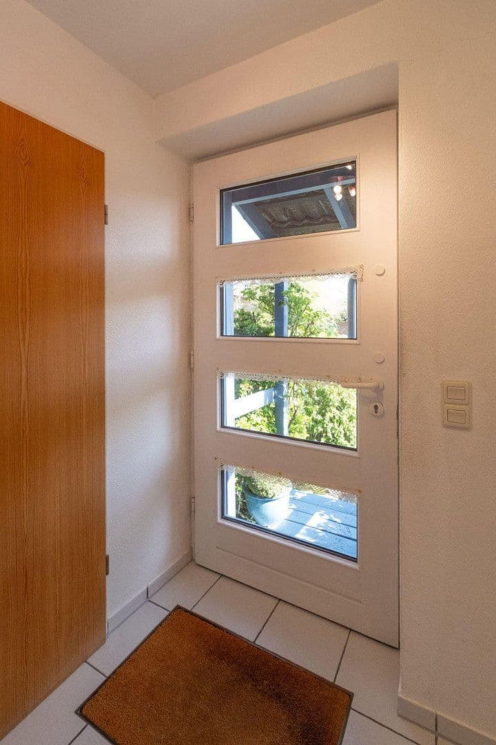 Prodej domu 98 m², pozemek 210 m², Nienbrügger Weg 18, Kiel, Šlesvicko-Holštýnsko Prodej domu 98 m², pozemek 210 m², Nienbrügger Weg 18, Kiel, Šlesvicko-Holštýnsko