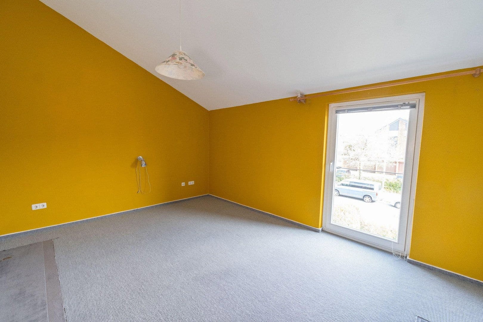 Prodej domu 98 m², pozemek 210 m², Nienbrügger Weg 18, Kiel, Šlesvicko-Holštýnsko Prodej domu 98 m², pozemek 210 m², Nienbrügger Weg 18, Kiel, Šlesvicko-Holštýnsko