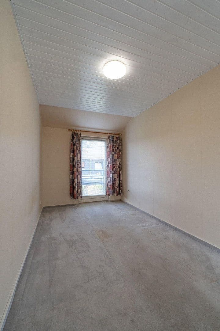 Prodej domu 98 m², pozemek 210 m², Nienbrügger Weg 18, Kiel, Šlesvicko-Holštýnsko Prodej domu 98 m², pozemek 210 m², Nienbrügger Weg 18, Kiel, Šlesvicko-Holštýnsko
