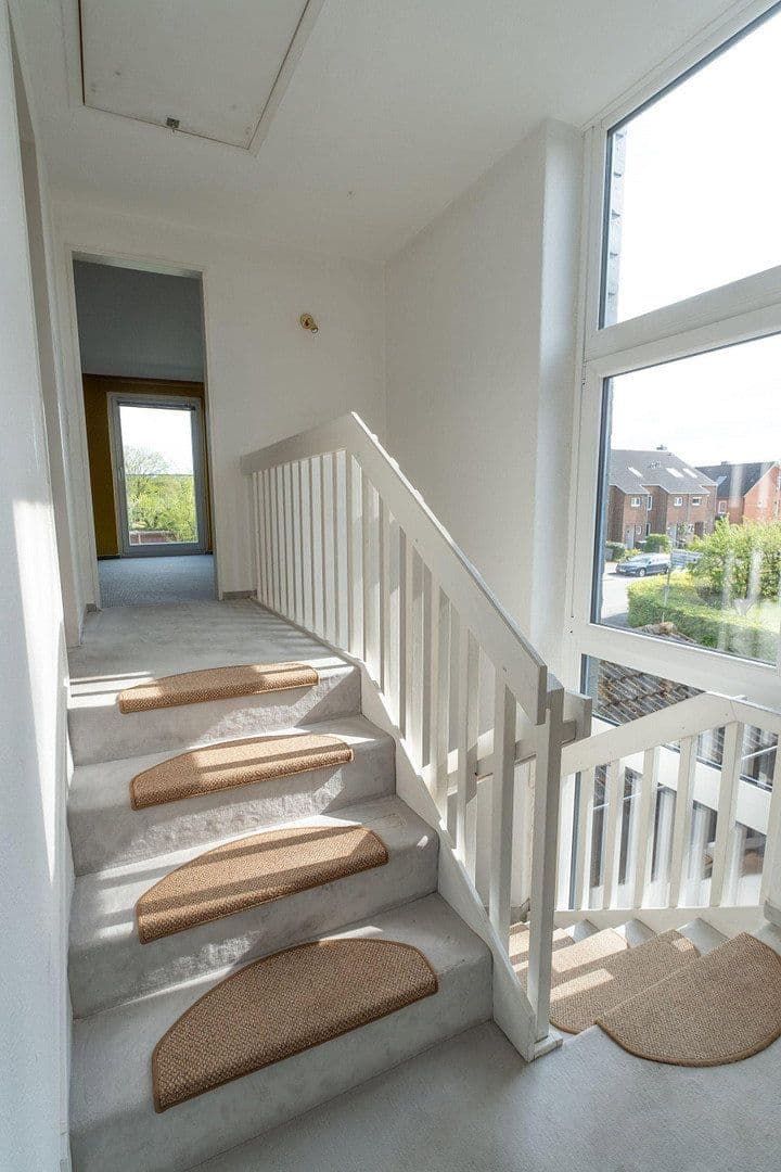 Prodej domu 98 m², pozemek 210 m², Nienbrügger Weg 18, Kiel, Šlesvicko-Holštýnsko Prodej domu 98 m², pozemek 210 m², Nienbrügger Weg 18, Kiel, Šlesvicko-Holštýnsko