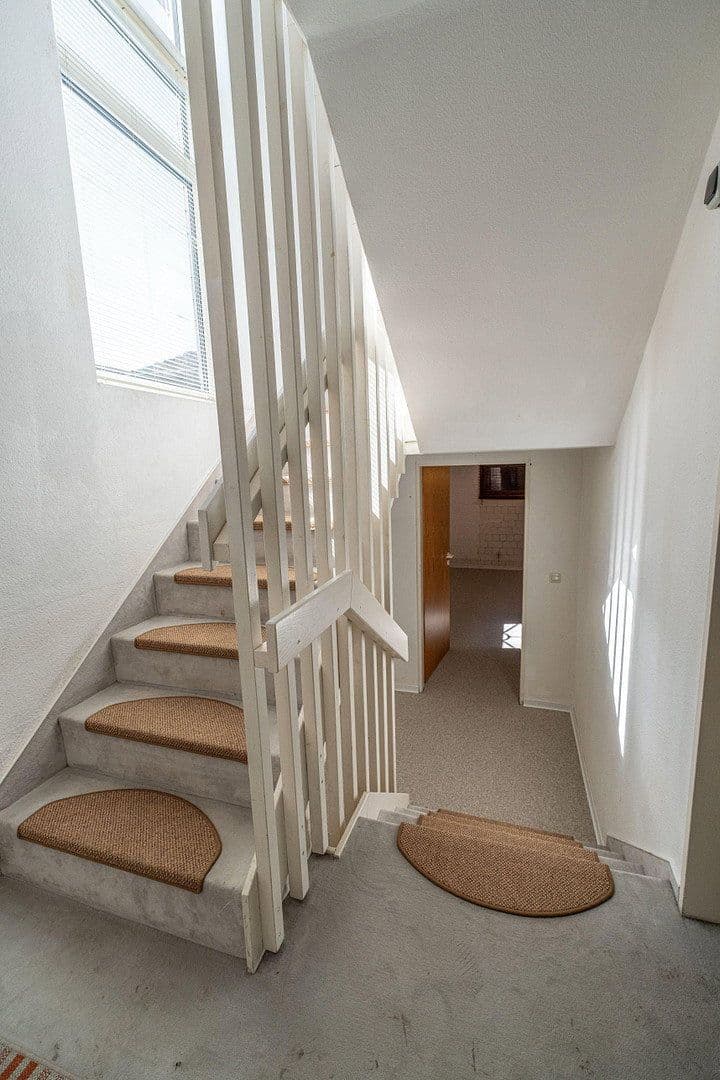 Prodej domu 98 m², pozemek 210 m², Nienbrügger Weg 18, Kiel, Šlesvicko-Holštýnsko Prodej domu 98 m², pozemek 210 m², Nienbrügger Weg 18, Kiel, Šlesvicko-Holštýnsko