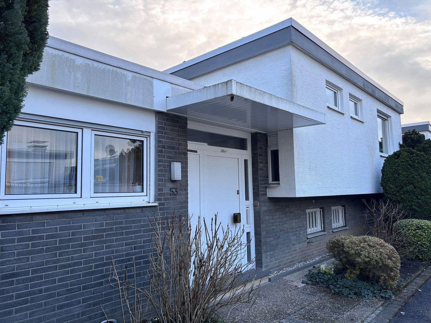 Prodej domu 144 m², pozemek 361 m², Bonn, Severní Porýní-Vestfálsko Prodej domu 144 m², pozemek 361 m², Bonn, Severní Porýní-Vestfálsko