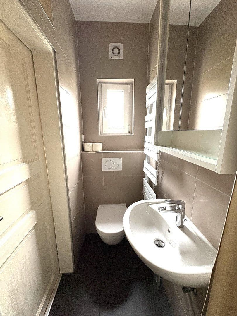 Pronájem bytu 2+1 41 m², Kanalstr. 64, Leverkusen, Severní Porýní-Vestfálsko Pronájem bytu 2+1 41 m², Kanalstr. 64, Leverkusen, Severní Porýní-Vestfálsko