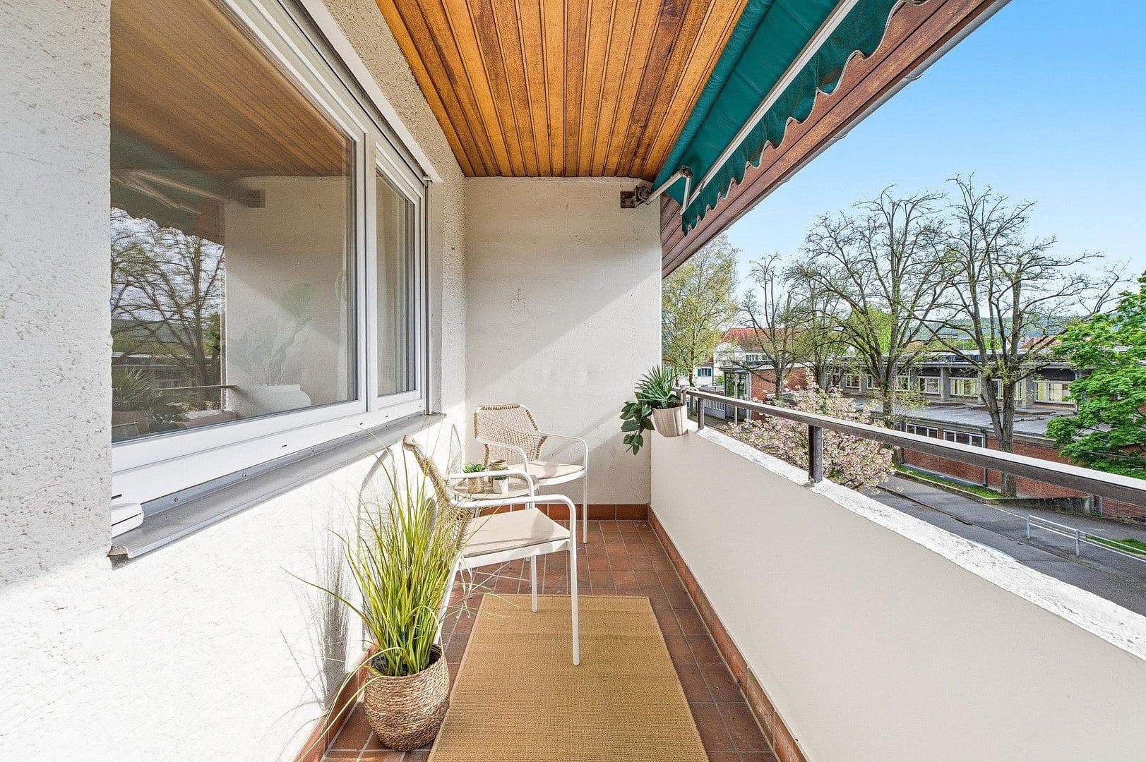Pronájem bytu 3+kk 77 m², Mirabellenstrasse 74, Stuttgart Obertürkheim, Bádensko-Württembersko Pronájem bytu 3+kk 77 m², Mirabellenstrasse 74, Stuttgart Obertürkheim, Bádensko-Württembersko