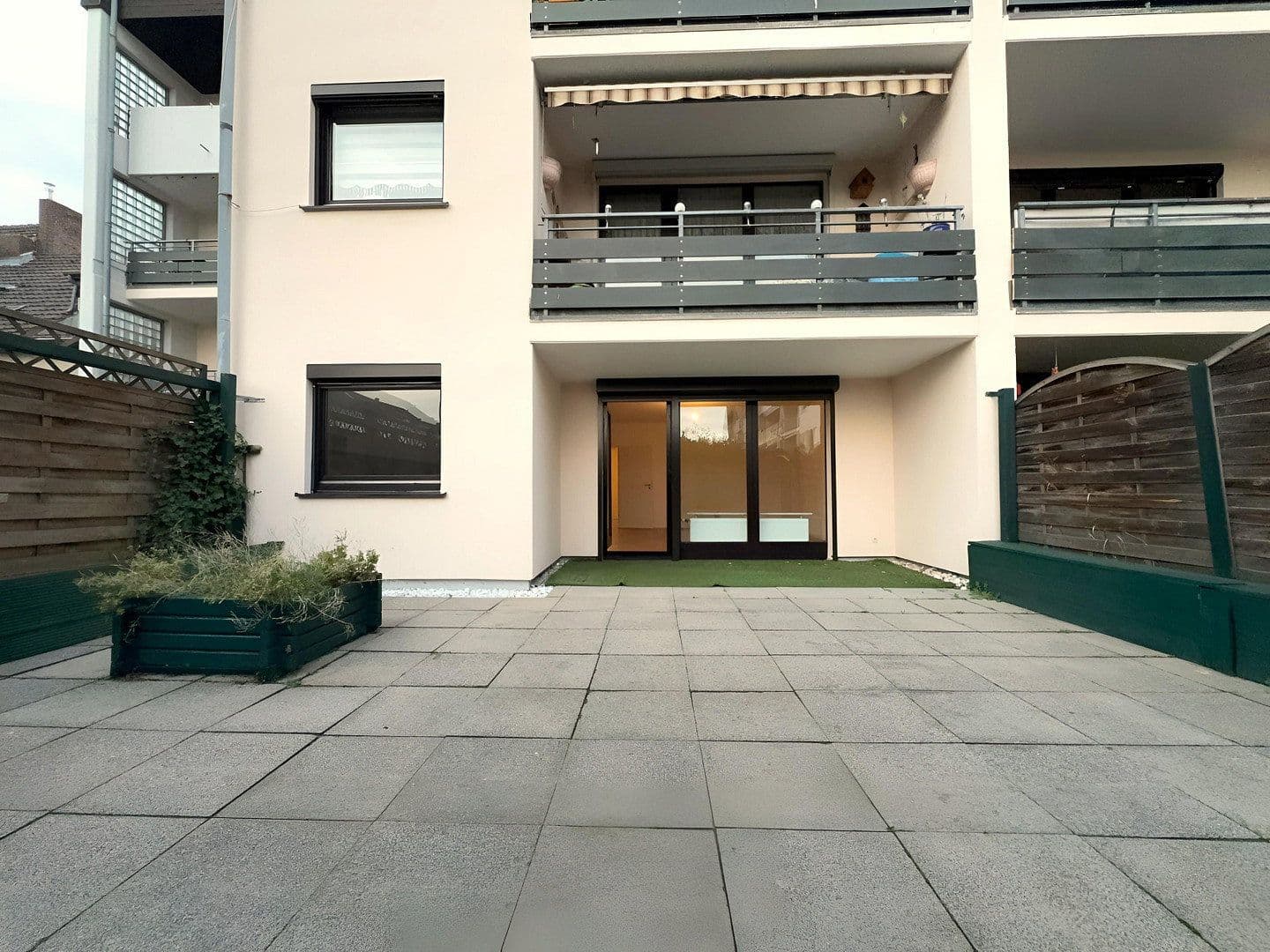 Prodej bytu 3+1 101 m², Alte Linner Str. 42, Krefeld, Severní Porýní-Vestfálsko Prodej bytu 3+1 101 m², Alte Linner Str. 42, Krefeld, Severní Porýní-Vestfálsko