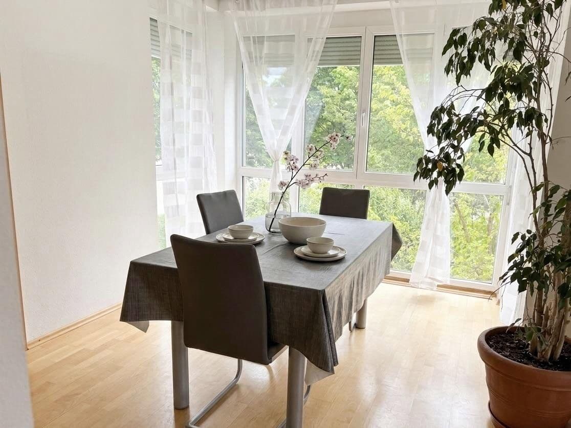 Prodej bytu 4+1 95 m², Putzbrunner Str. 7, Hohenbrunn, Bavorsko Prodej bytu 4+1 95 m², Putzbrunner Str. 7, Hohenbrunn, Bavorsko