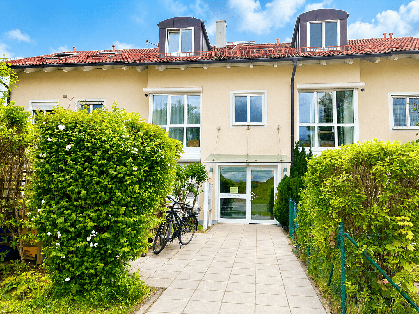 Prodej bytu 4+1 95 m², Putzbrunner Str. 7, Hohenbrunn, Bavorsko Prodej bytu 4+1 95 m², Putzbrunner Str. 7, Hohenbrunn, Bavorsko