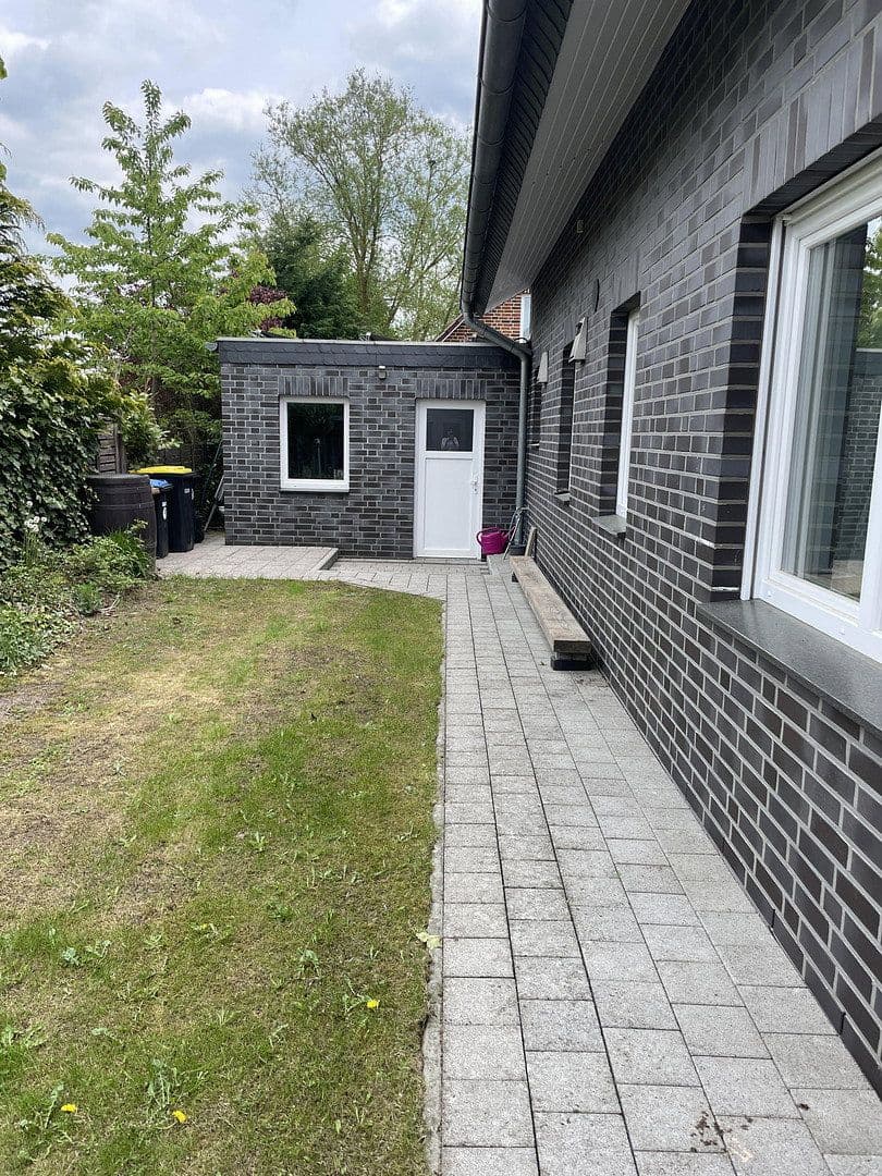 Prodej domu 176 m², pozemek 785 m², Lüneburg, Dolní Sasko Prodej domu 176 m², pozemek 785 m², Lüneburg, Dolní Sasko