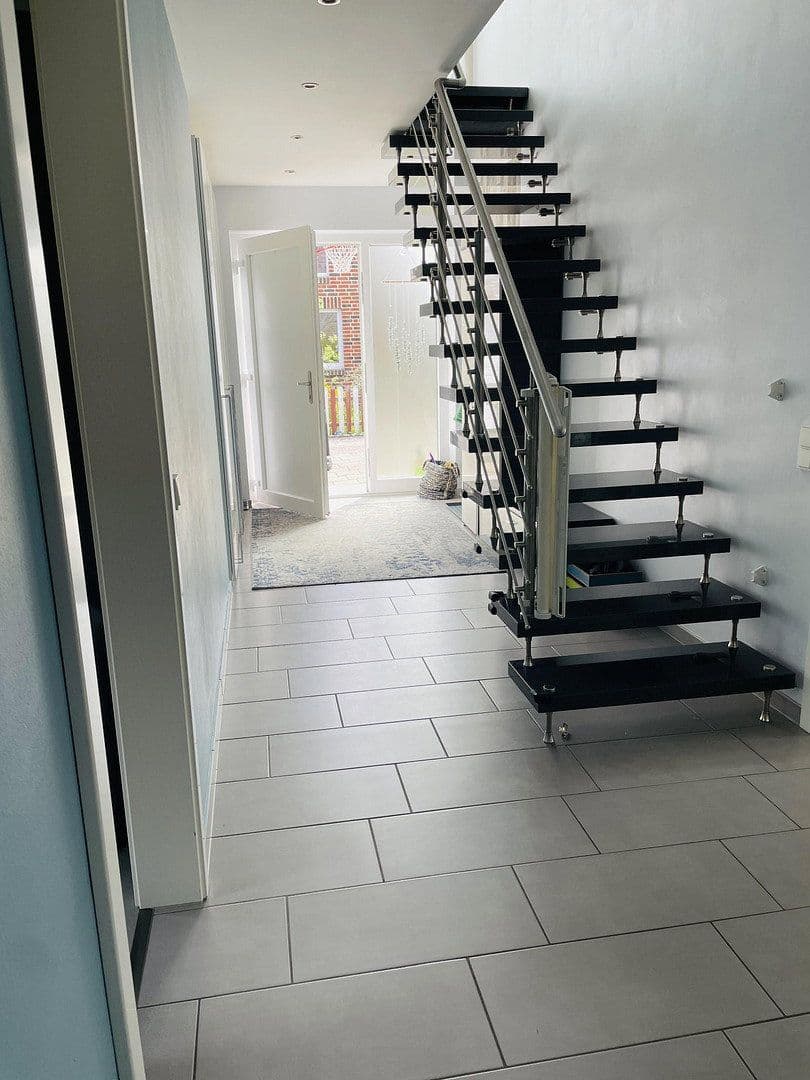 Prodej domu 176 m², pozemek 785 m², Lüneburg, Dolní Sasko Prodej domu 176 m², pozemek 785 m², Lüneburg, Dolní Sasko