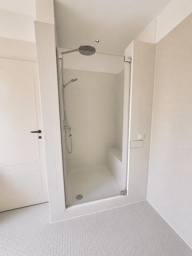 Prodej domu 320 m², pozemek 1.334 m², Karlsruhe, Bádensko-Württembersko Prodej domu 320 m², pozemek 1.334 m², Karlsruhe, Bádensko-Württembersko