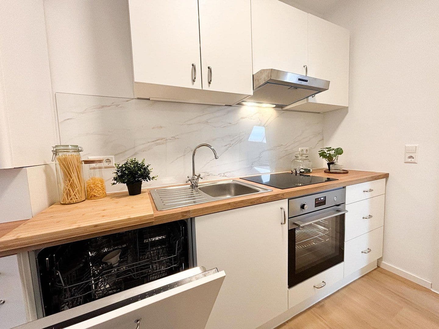 Prodej bytu 4+1 76 m², Stuttgart, Bádensko-Württembersko Prodej bytu 4+1 76 m², Stuttgart, Bádensko-Württembersko