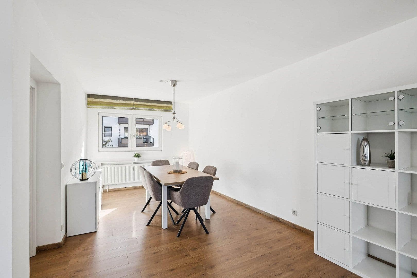 Pronájem bytu 3+1 96 m², Vorstadtstr. 17, Saarbrücken, Země Sársko Pronájem bytu 3+1 96 m², Vorstadtstr. 17, Saarbrücken, Země Sársko