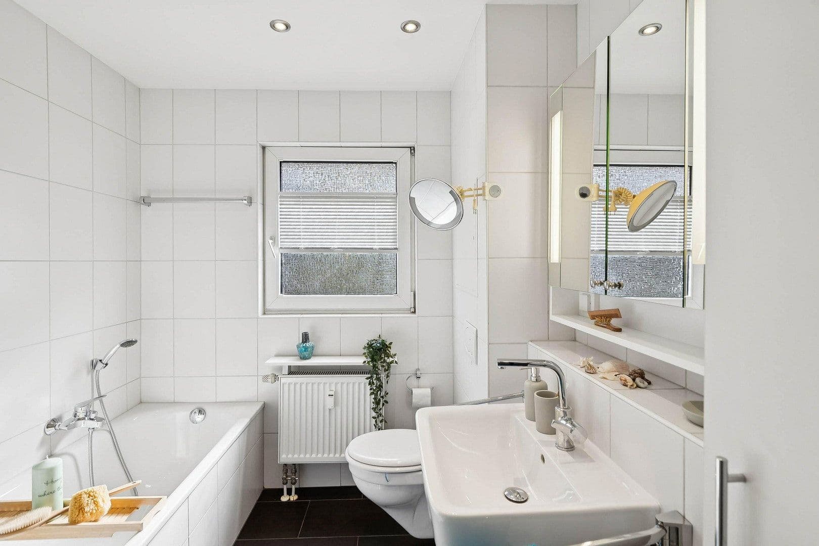 Pronájem bytu 3+1 96 m², Vorstadtstr. 17, Saarbrücken, Země Sársko Pronájem bytu 3+1 96 m², Vorstadtstr. 17, Saarbrücken, Země Sársko