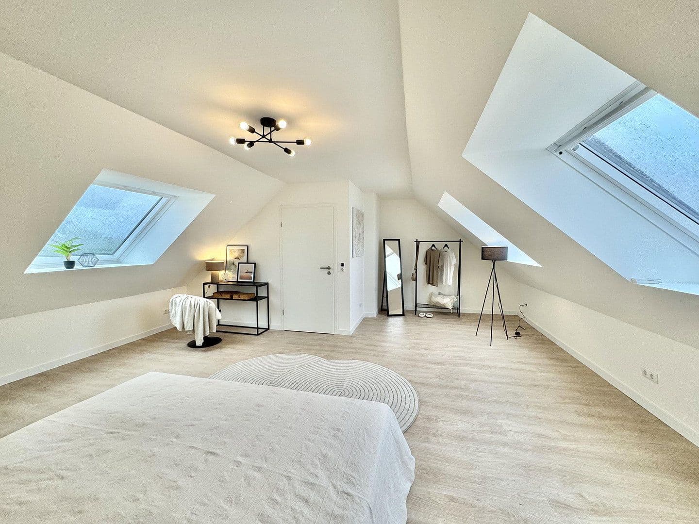 Prodej bytu 4+1 132 m², Lübeck, Šlesvicko-Holštýnsko Prodej bytu 4+1 132 m², Lübeck, Šlesvicko-Holštýnsko