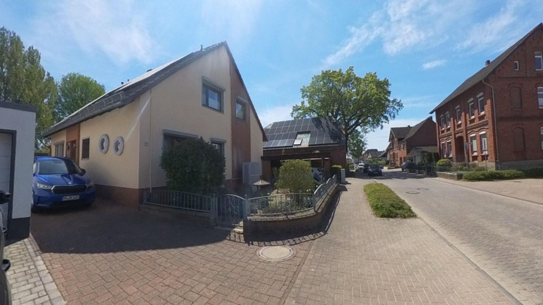 Prodej domu 200 m², pozemek 881 m², Hameln, Dolní Sasko Prodej domu 200 m², pozemek 881 m², Hameln, Dolní Sasko
