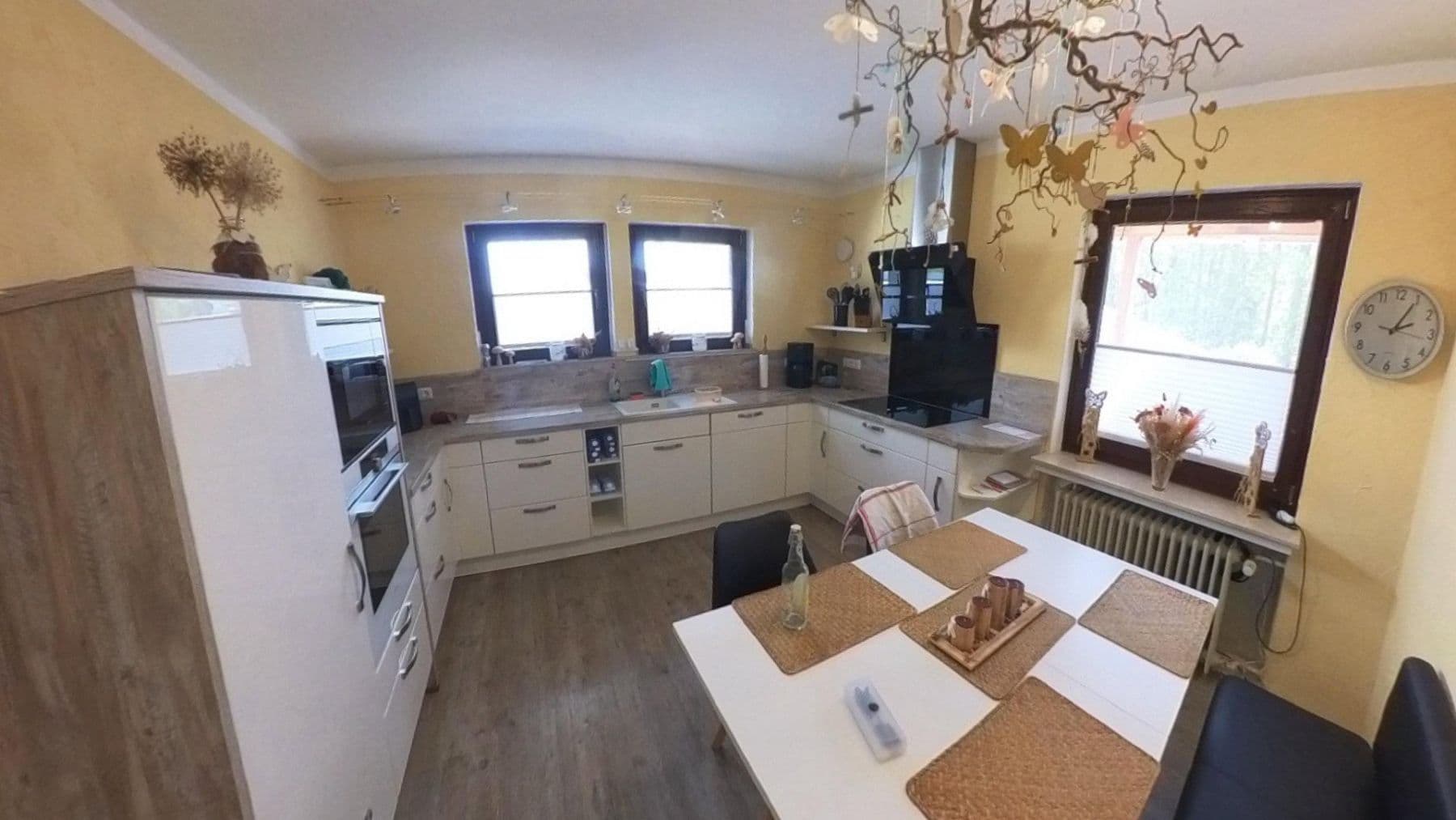 Prodej domu 200 m², pozemek 881 m², Hameln, Dolní Sasko Prodej domu 200 m², pozemek 881 m², Hameln, Dolní Sasko