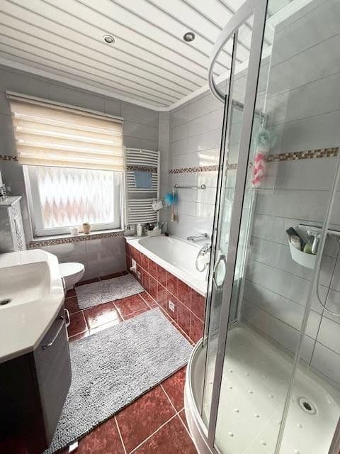 Prodej domu 188 m², pozemek 660 m², Herford, Severní Porýní-Vestfálsko Prodej domu 188 m², pozemek 660 m², Herford, Severní Porýní-Vestfálsko