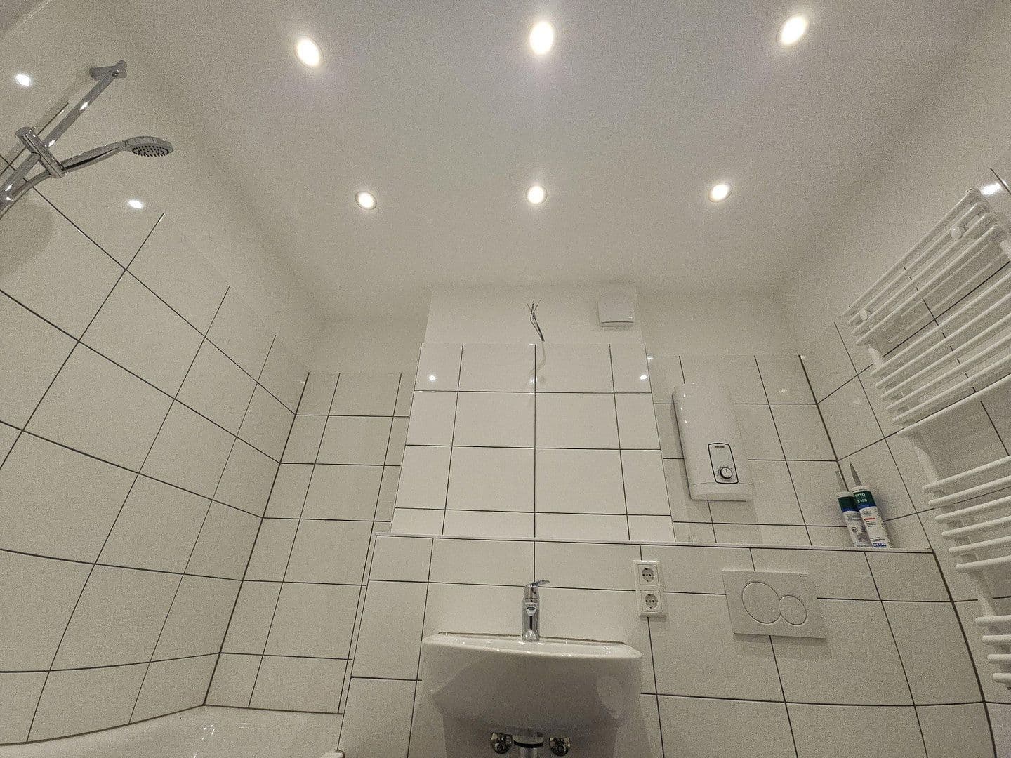 Pronájem bytu 1+1 30 m², Düsseldorf, Severní Porýní-Vestfálsko Pronájem bytu 1+1 30 m², Düsseldorf, Severní Porýní-Vestfálsko