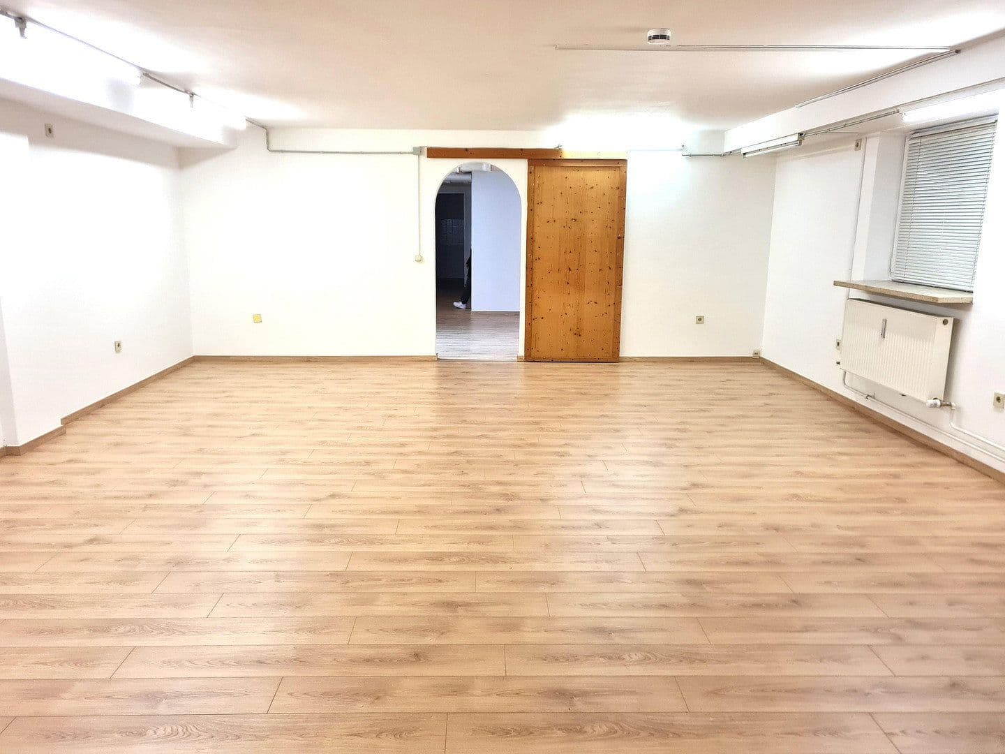 Pronájem kanceláře 135 m², München, Bavorsko Pronájem kanceláře 135 m², München, Bavorsko