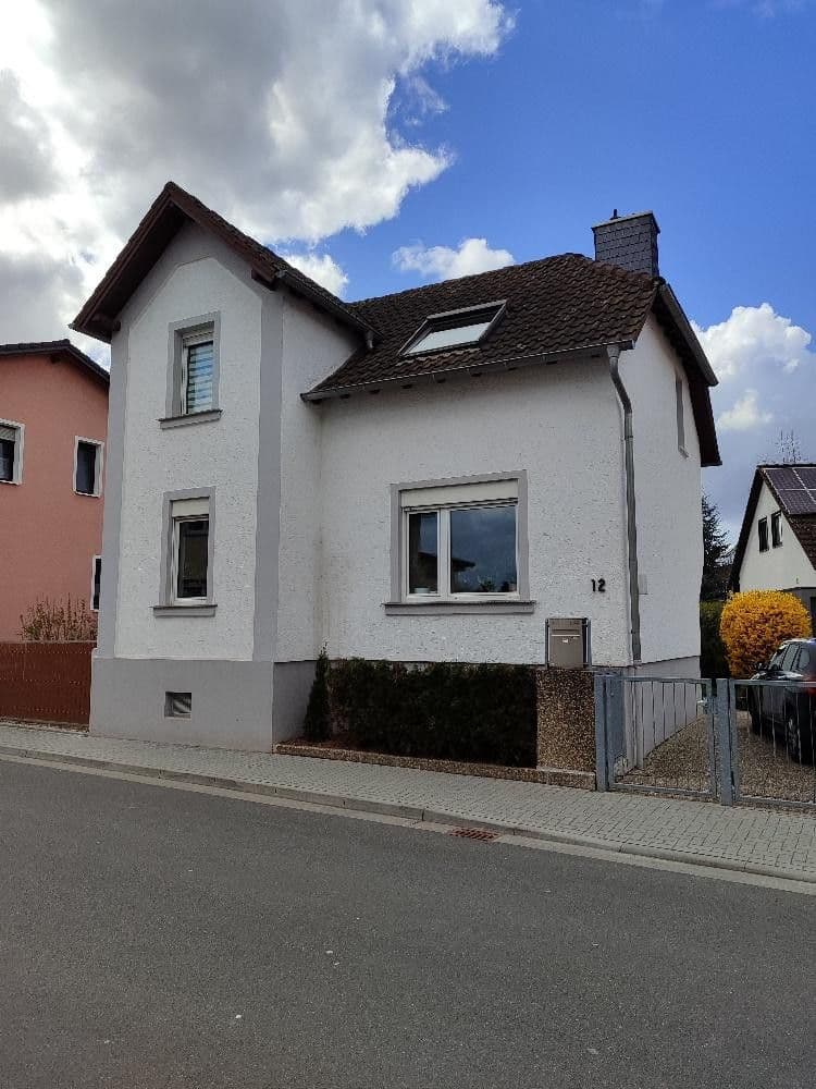 Prodej domu 130 m², pozemek 673 m², Schwalbach am Taunus, Hessen Prodej domu 130 m², pozemek 673 m², Schwalbach am Taunus, Hessen