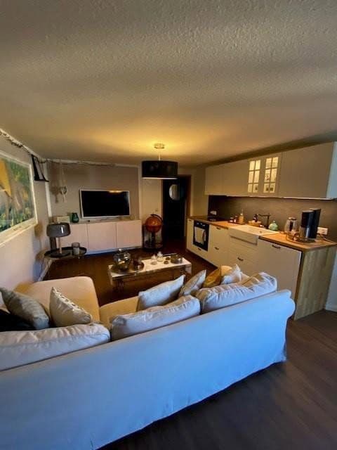 Pronájem bytu 4+1 98 m², Halle (Saale), Sasko-Anhaltsko Pronájem bytu 4+1 98 m², Halle (Saale), Sasko-Anhaltsko