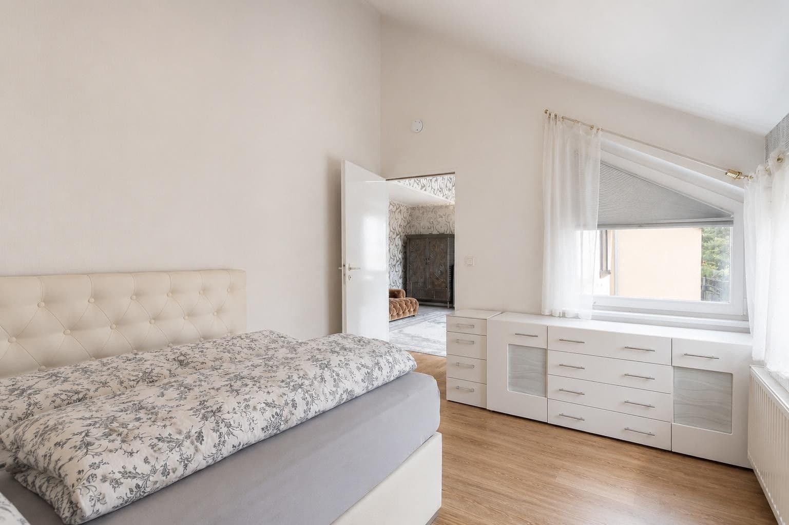Prodej bytu 3+1 79 m², Alt-Lankwitz 36, Berlin, Berlín Prodej bytu 3+1 79 m², Alt-Lankwitz 36, Berlin, Berlín