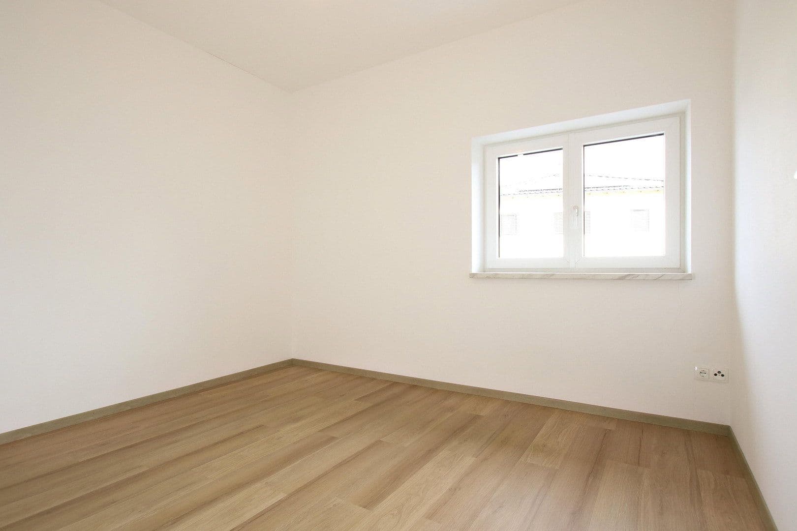 Pronájem bytu 4+1 98 m², St.Pölten, Dolní Rakousko Pronájem bytu 4+1 98 m², St.Pölten, Dolní Rakousko